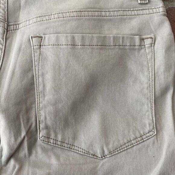 Lee Instantly Slims Straight Leg Relaxed Fit High Rise Jean Size 14 - Picture 11 of 14